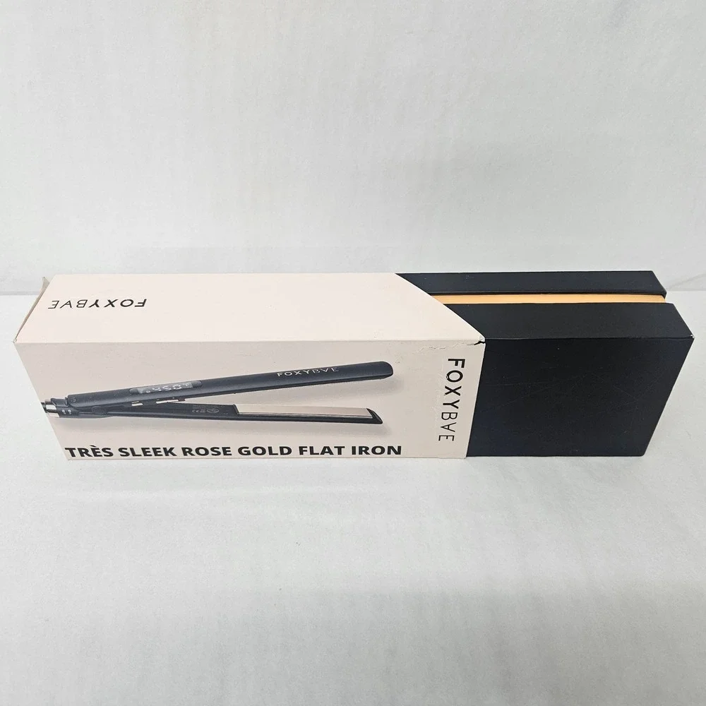 FoxyBae Tres Sleek Flat Iron Rose Gold Black Titanium Hair Straightener